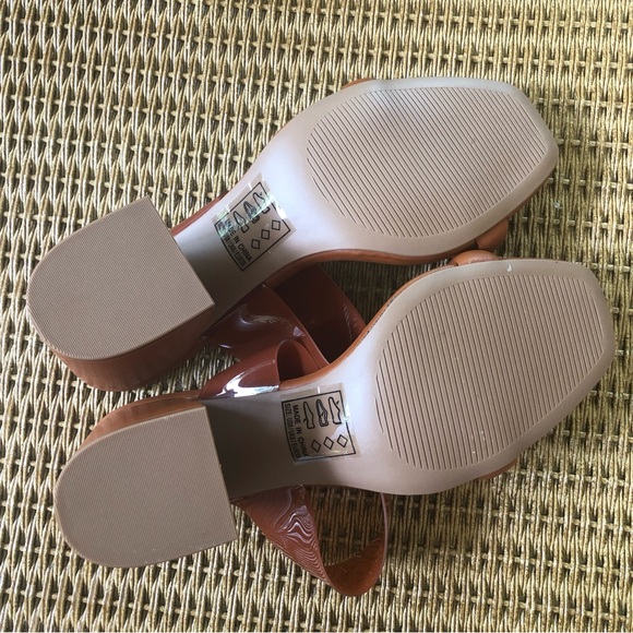 🤎🤎 Block Heel Strappy Sandal 🤎🤎 - Picture 7 of 11